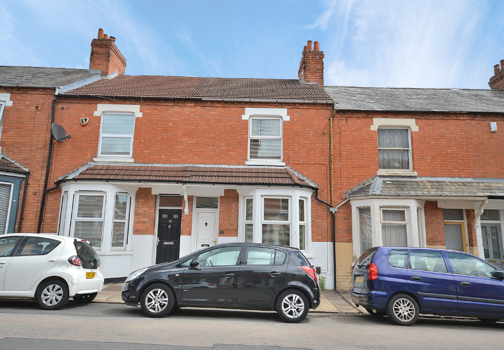 3 bed terraced house for sale in Roseholme Road, Abington, Northampton