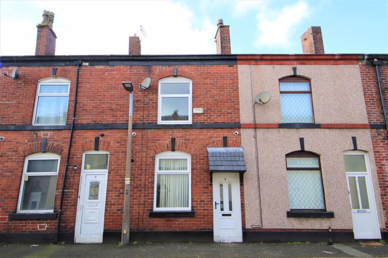 3 bed terraced house for sale in Peers Street, Bury BL8 Zoopla