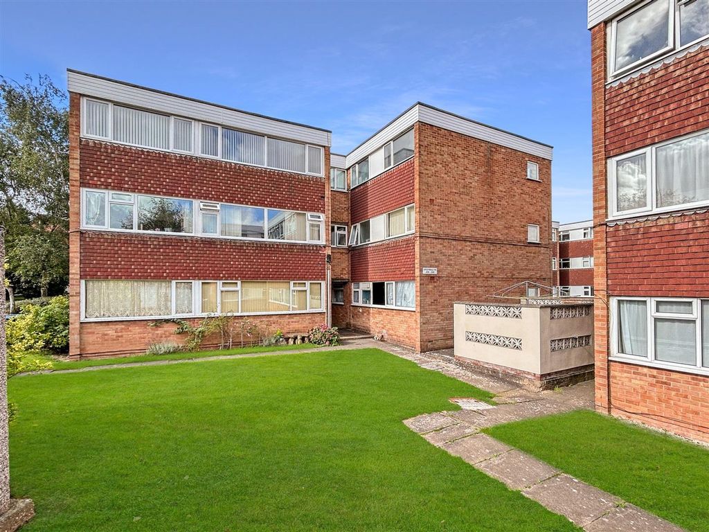 2 bed flat for sale in Greendale Road, Coventry CV5, £129,950 Zoopla