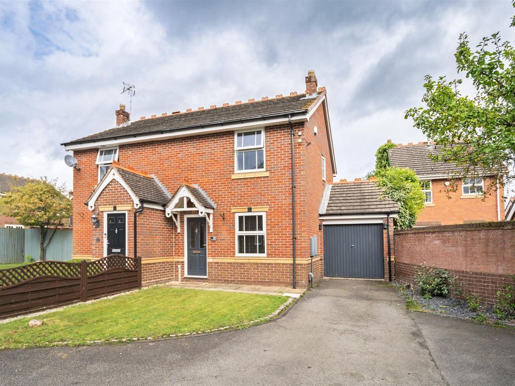 3 bed semidetached house for sale in Pebworth Avenue, Monkspath, Solihull B90, £365,000 Zoopla