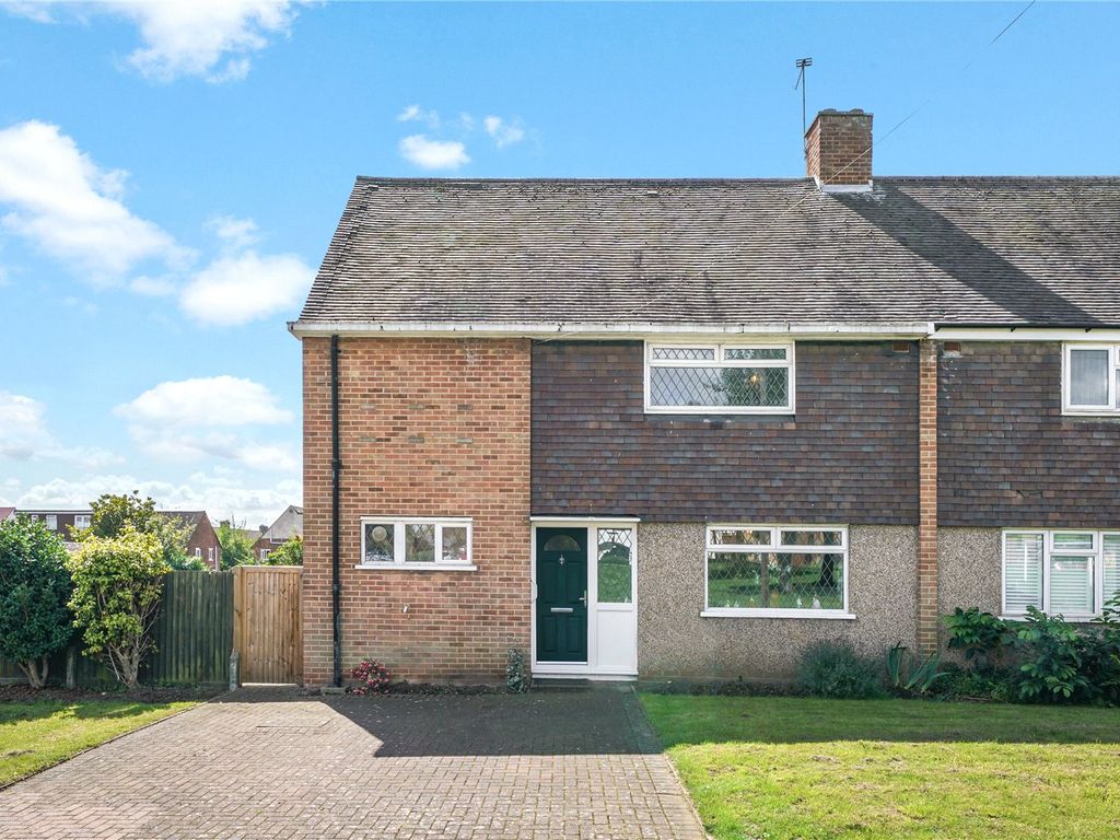 4 bed semidetached house for sale in Hoe Lane, Enfield EN1, £555,000
