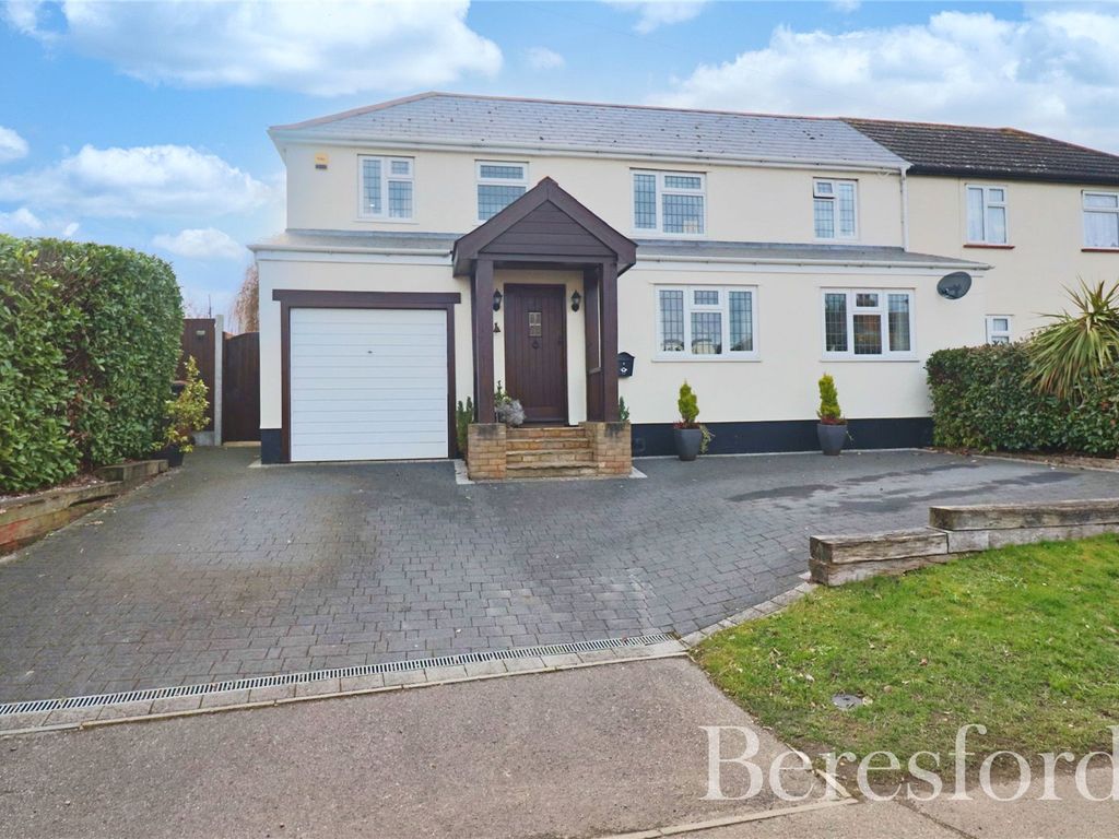 5 bed semidetached house for sale in Paradise Road, Writtle CM1, £