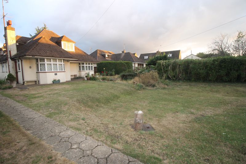 Icknield Way, Luton LU3  