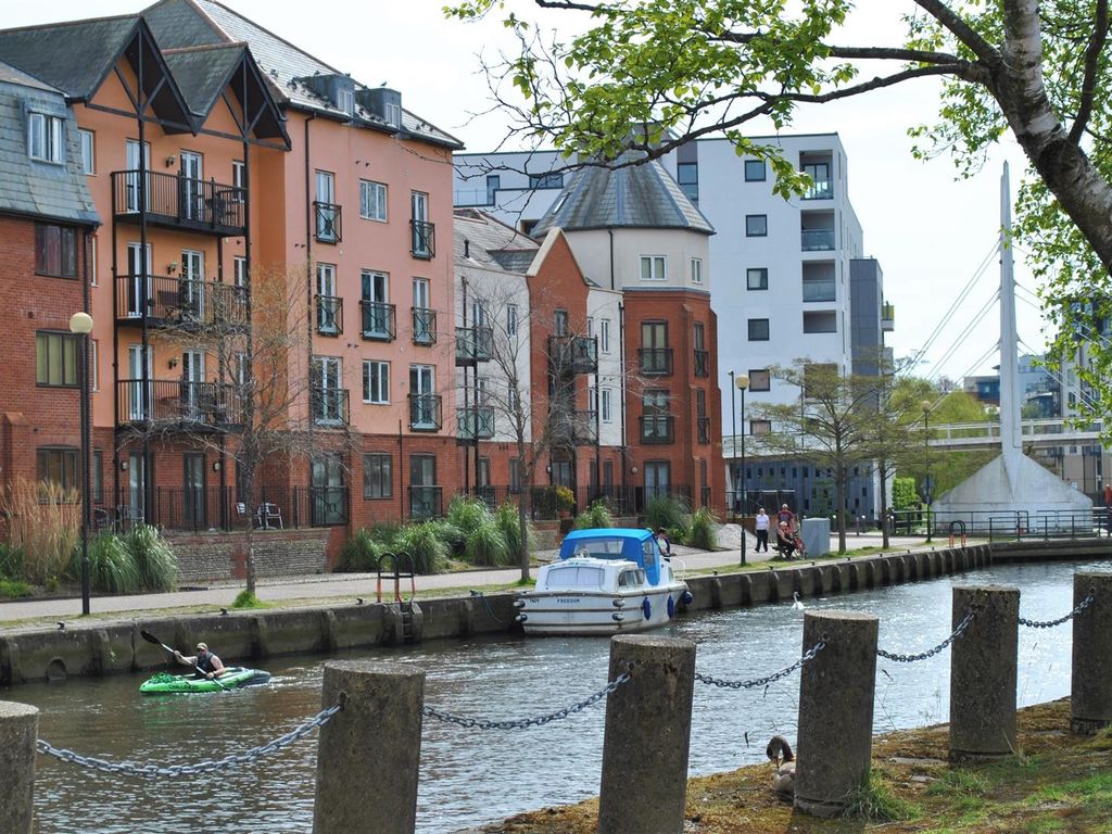 2 bed flat to rent in East Bank, Wherry Road, Norwich NR1 Zoopla