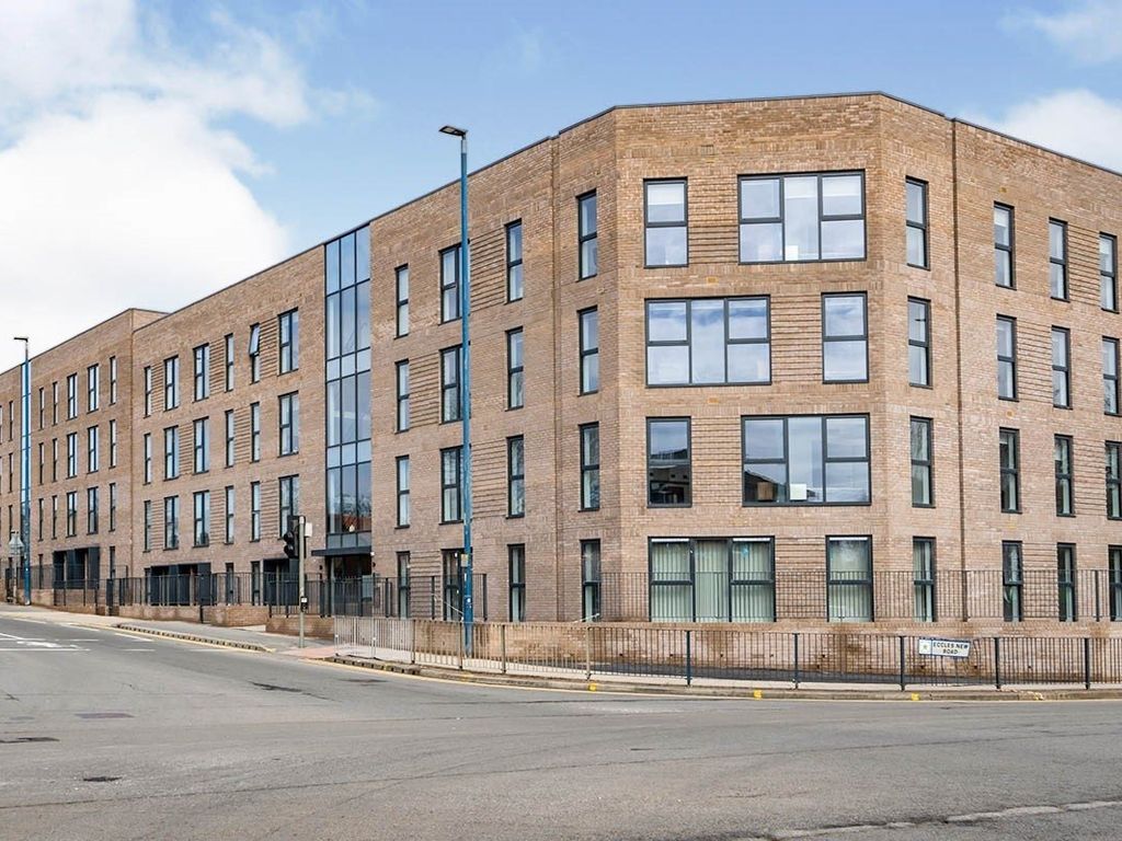 2 bed flat for sale in Langworthy Road, Salford, Greater Manchester M5