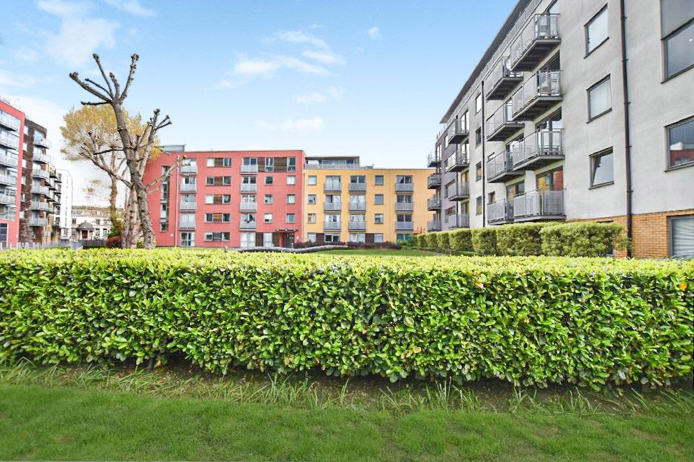 Studio to rent in Montana Building, Deals Gateway, Deptford SE13 Zoopla