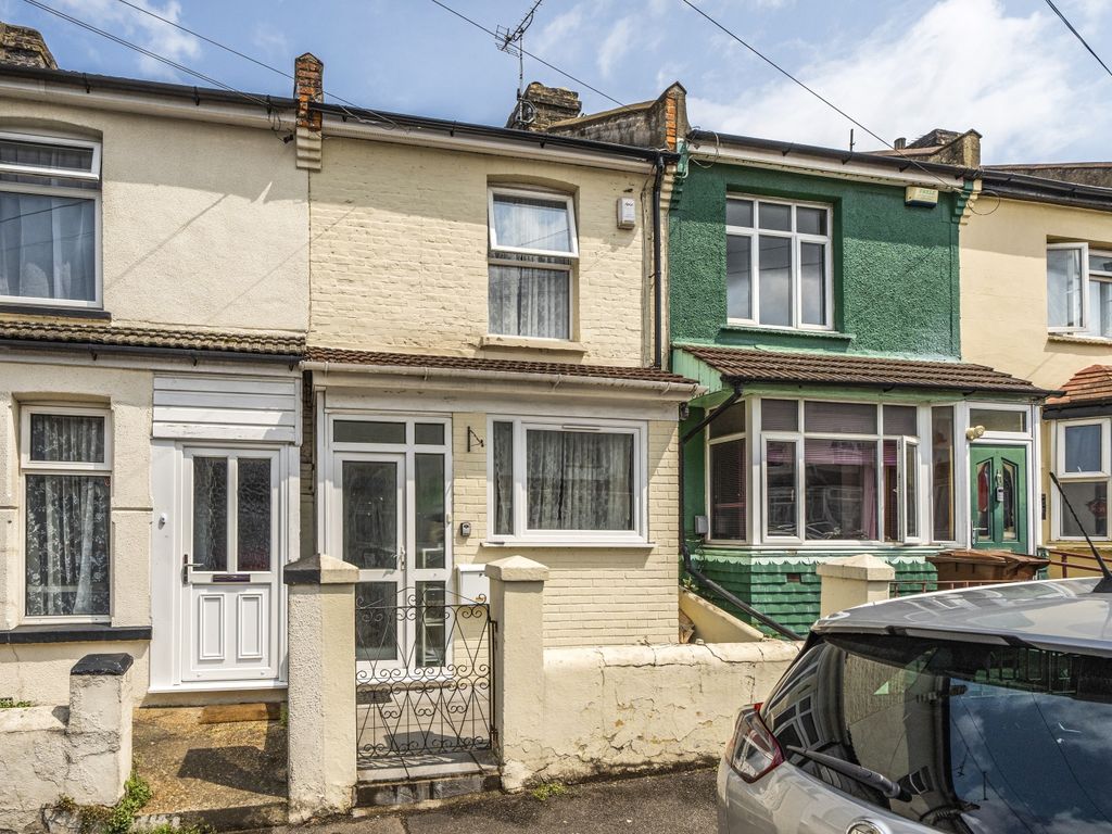 3 bed terraced house for sale in Chaucer Road, Gillingham ME7 Zoopla