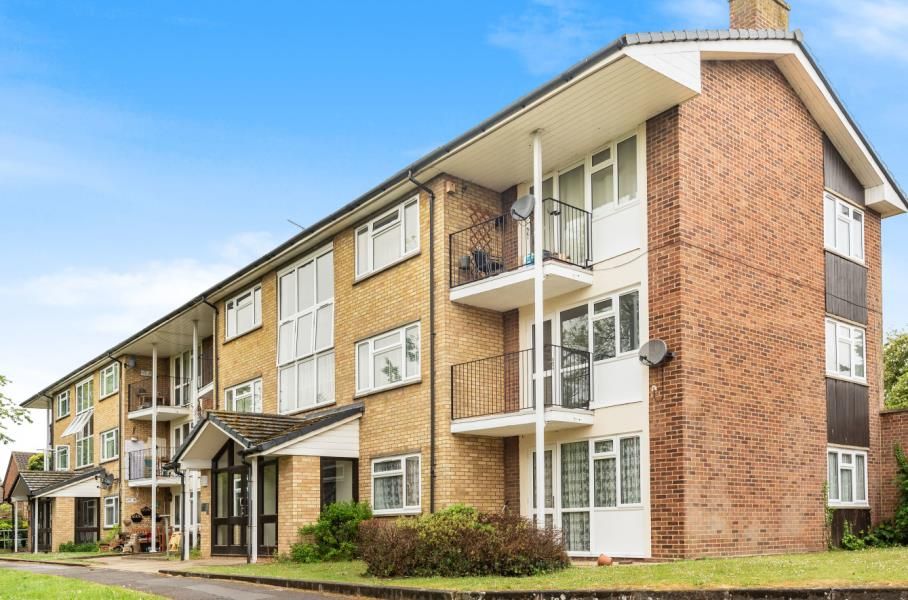 3 bed flat to rent in Woodwicks, Maple Cross, Rickmansworth WD3 Zoopla