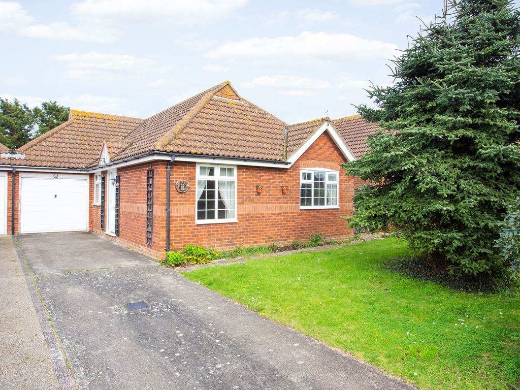 3 bed detached bungalow for sale in Wauchope Road, Seasalter CT5, £