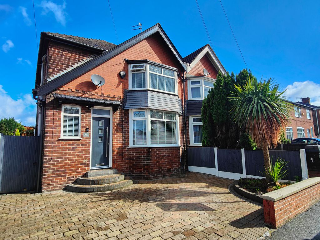 3 bed semidetached house for sale in Branksome Drive, Salford, Greater