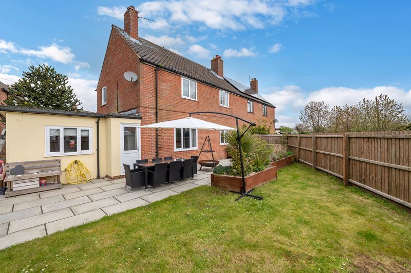 3 bed semidetached house for sale in Quays Road, Risby, Bury St