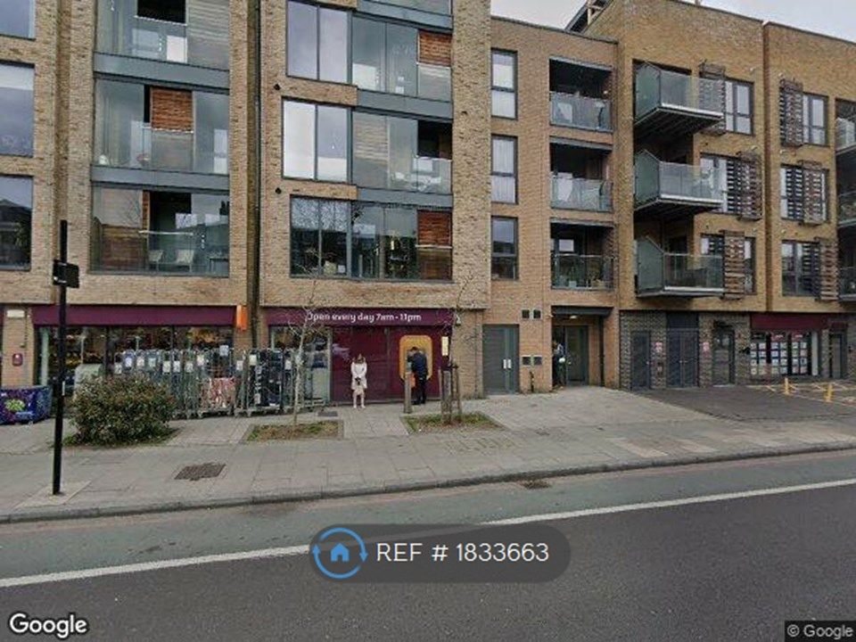Room to rent in Queens Rd Peckham, London SE15, £1,100 pcm Zoopla