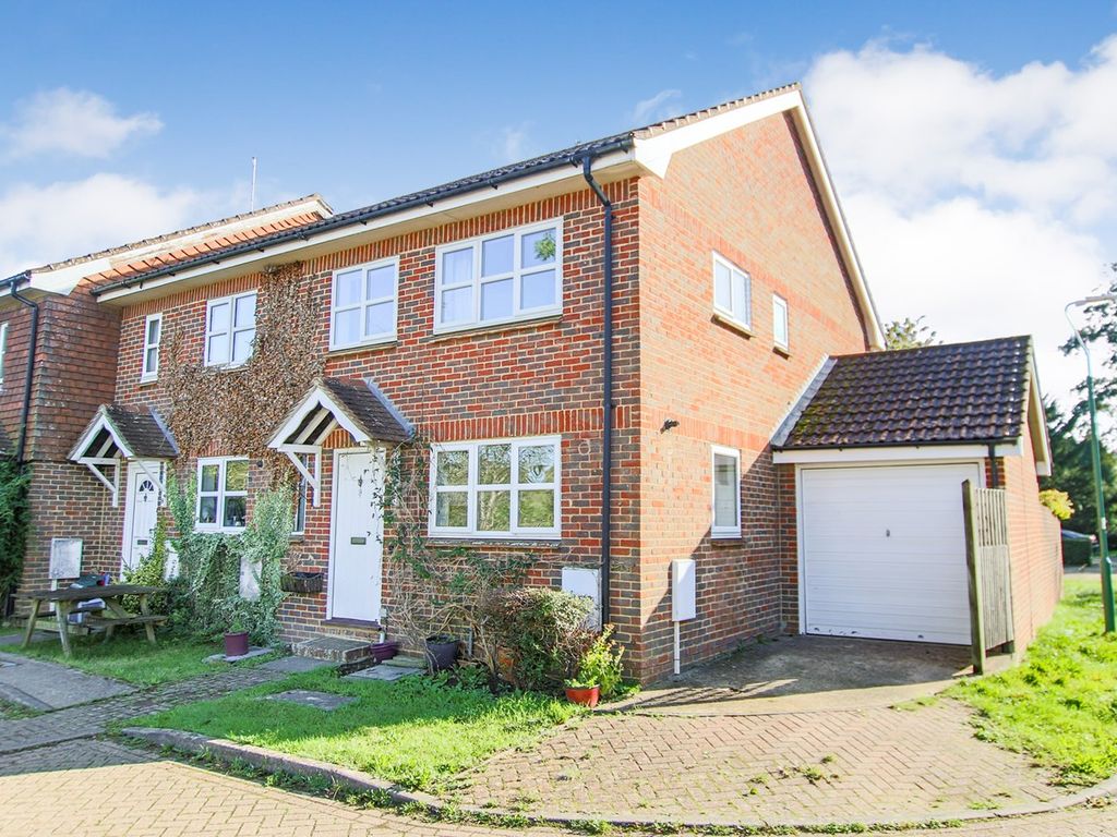 3 bed end terrace house for sale in Riverside Road, Forest Row RH18, £