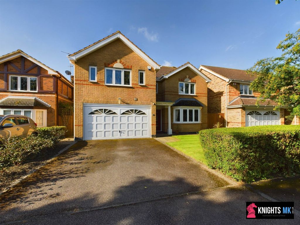 4 bed detached house for sale in Heybridge Crescent, Caldecotte MK7, £650,000 Zoopla