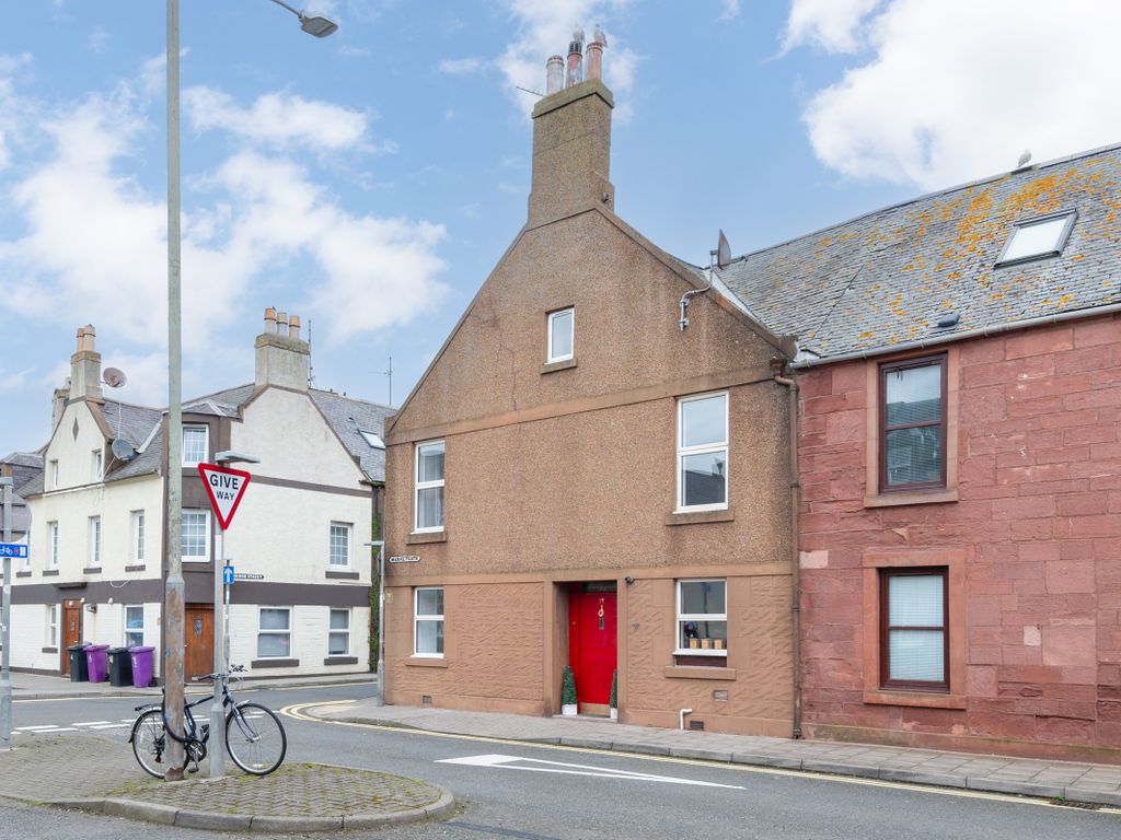 4 bed town house for sale in Marketgate, Arbroath DD11, £125,000 Zoopla