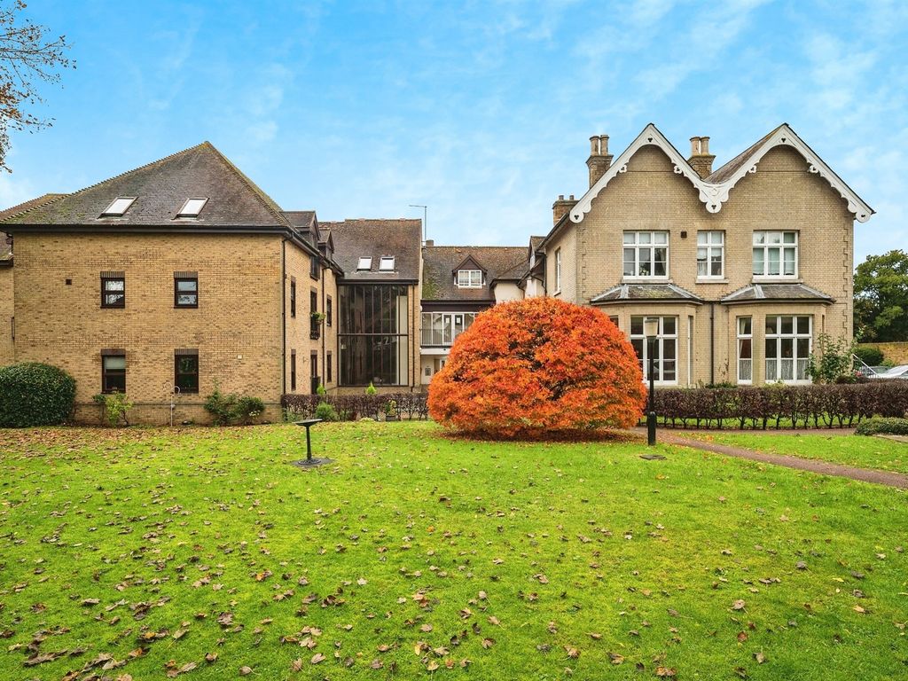 1 bed property for sale in The Lawns Drive, Broxbourne EN10, £115,000 Zoopla