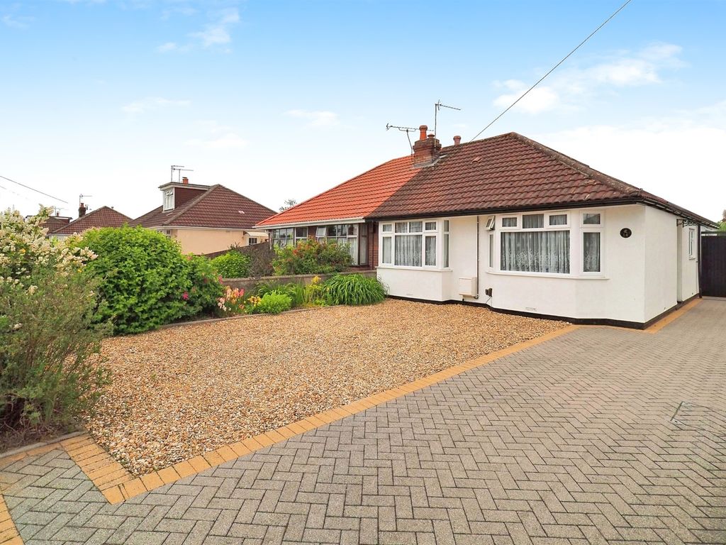 2 bed semidetached bungalow for sale in Morpeth Avenue, Totton