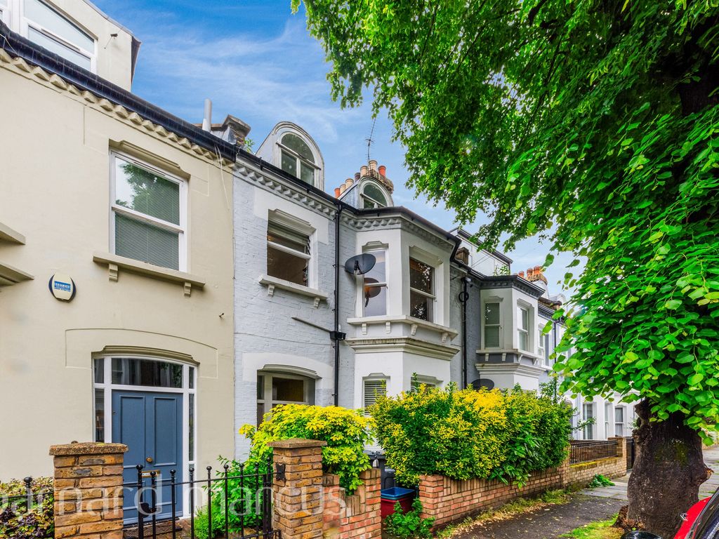 3 bed flat for sale in Upham Park Road, London W4, £500,000 Zoopla