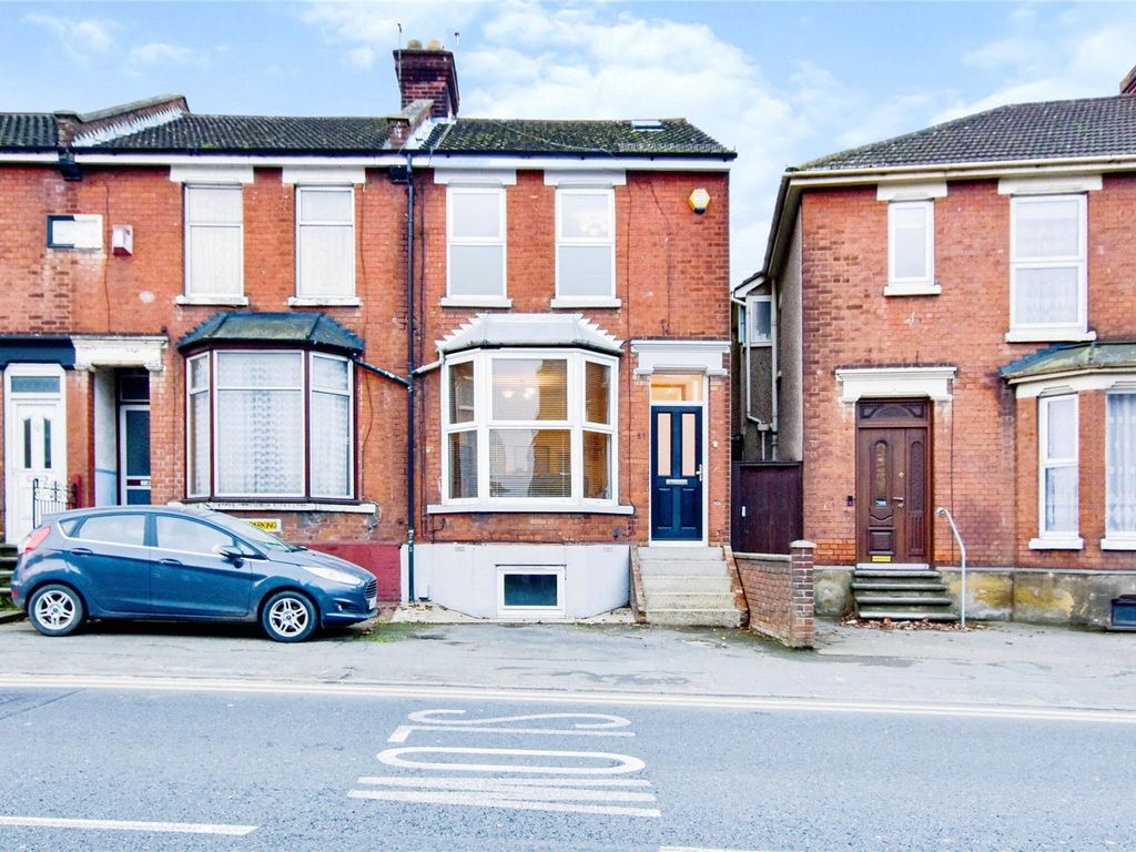 3 bed end terrace house for sale in Sheals Crescent, Maidstone, Kent