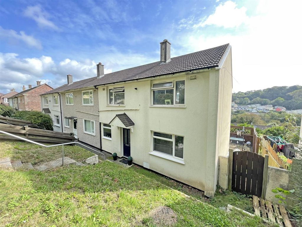 3 bed end terrace house for sale in Greystoke Avenue, Austin Farm