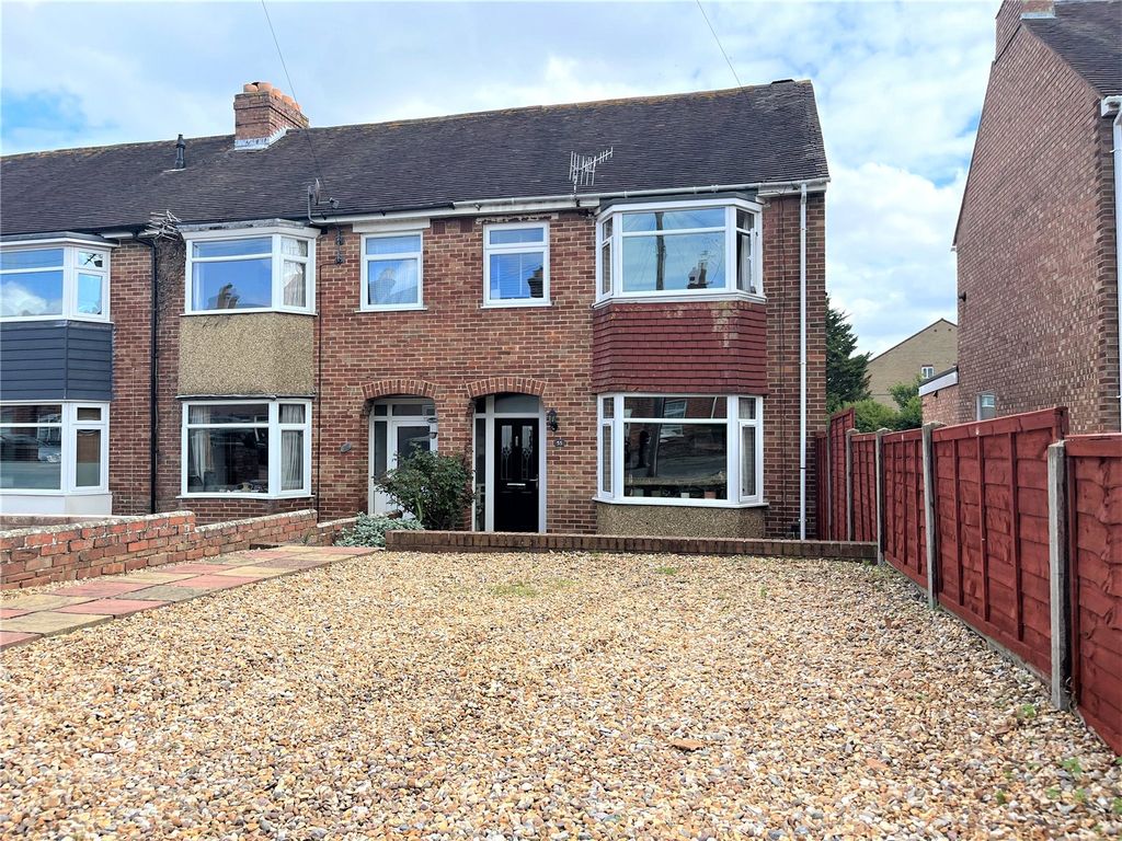 3 bed end terrace house for sale in Park Road, Alverstoke, Gosport