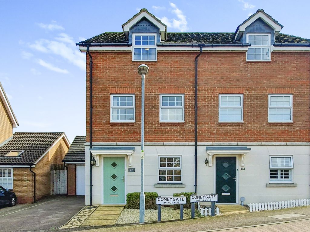 3 bed semidetached house for sale in Coneygate, Meppershall, Shefford