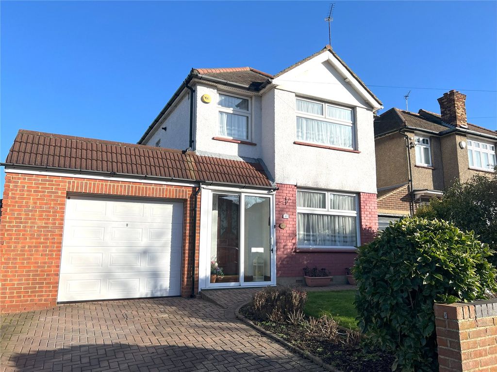 3 bed detached house for sale in Warland Road, Plumstead, London SE18
