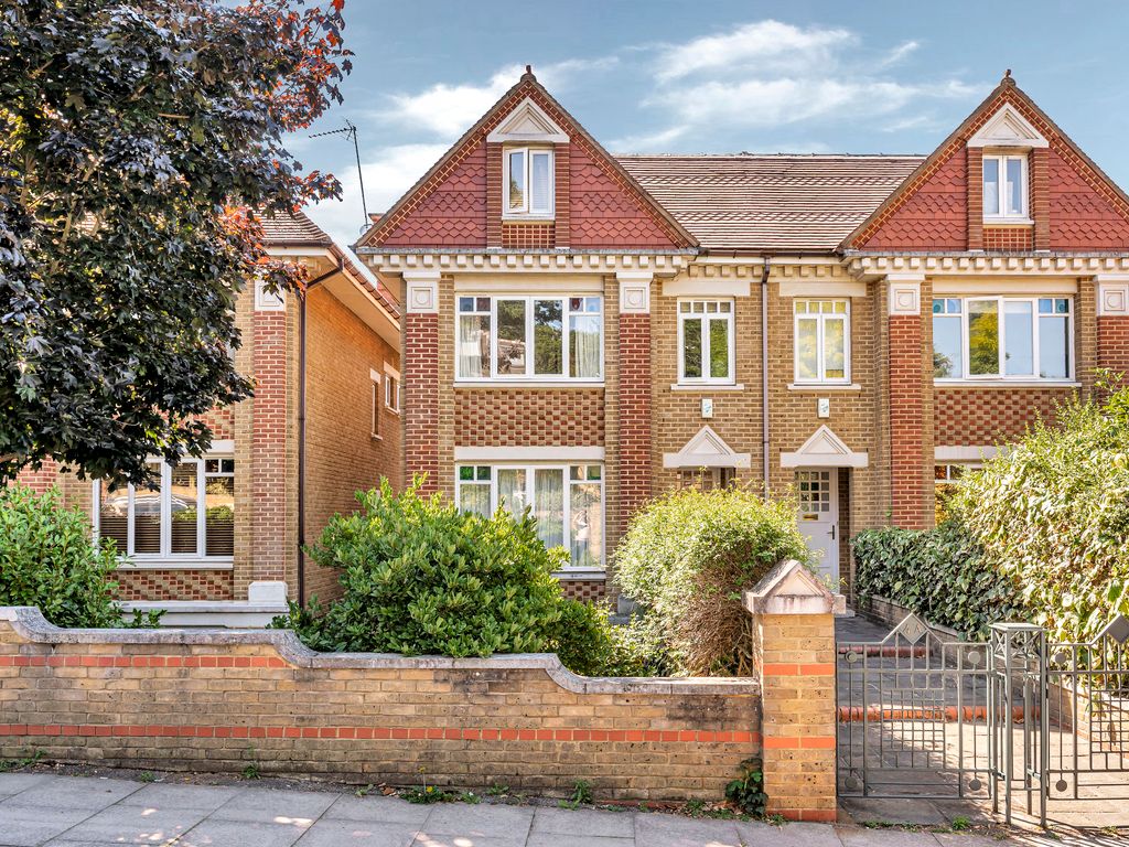 5 bed semidetached house to rent in Cottenham Park Road, West