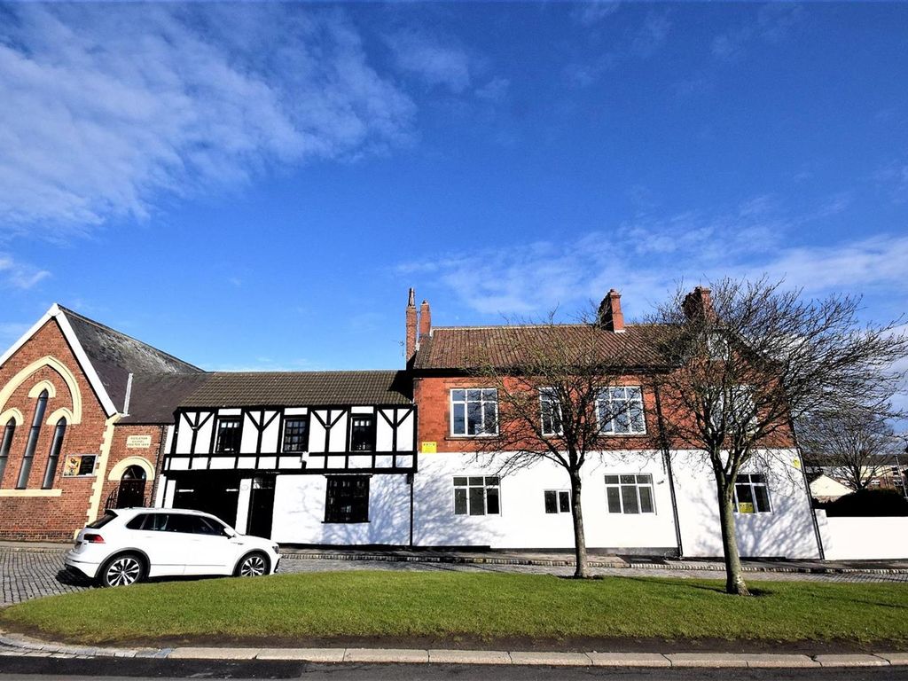 2 bed flat to rent in Apartment 4 High Green Court, Low Row, Easington