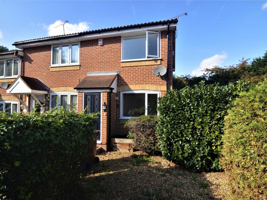 2 bed end terrace house to rent in Ryde Drive, StanfordLeHope SS17, £