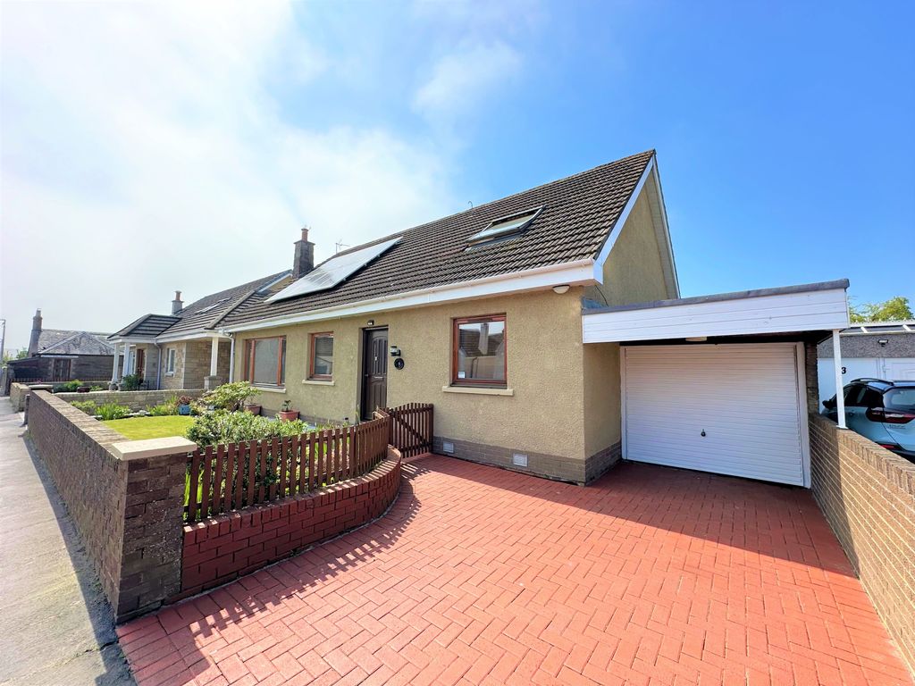 3 bed detached house for sale in Links Avenue, Carnoustie DD7, £260,000