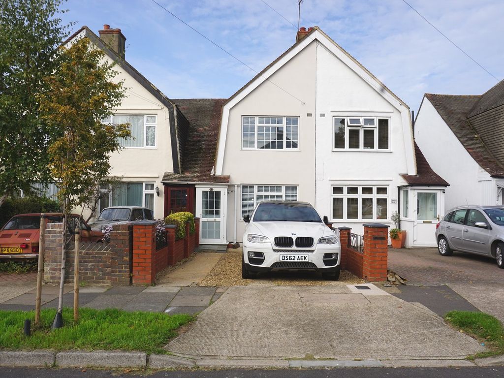 2 bed terraced house for sale in Mount Road, Chessington, Surrey. KT9