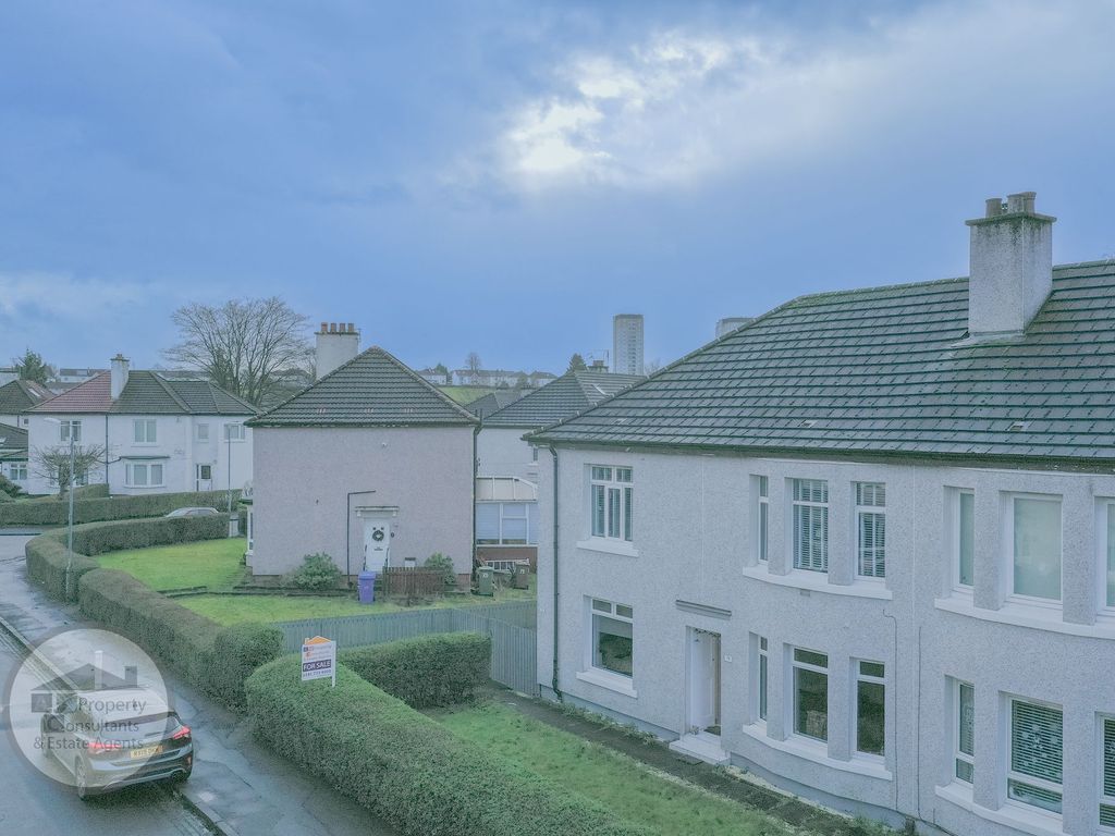 2 bed flat for sale in Locksley Avenue, Knighstwood, Glasgow G13, £