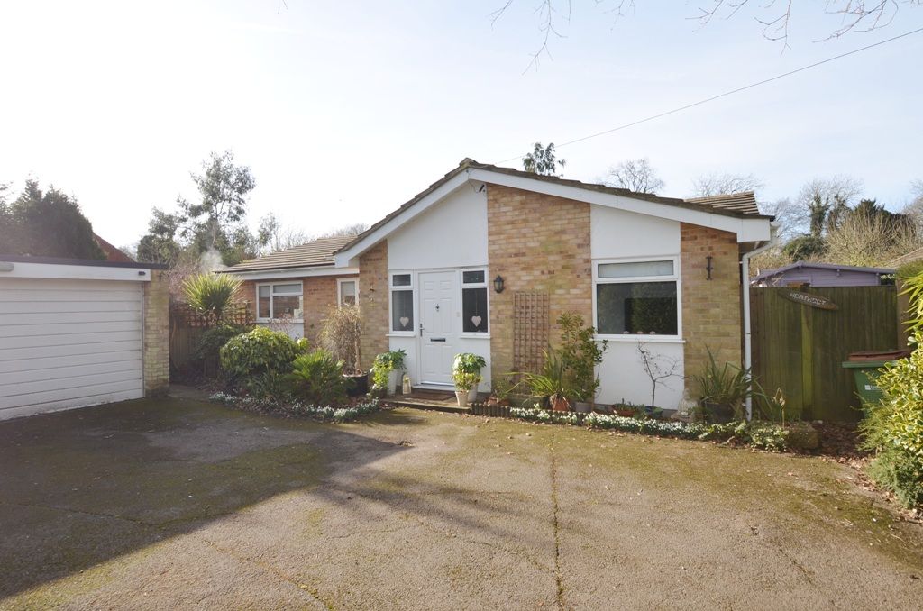 3 bed detached bungalow for sale in Ashurst Drive, Tadworth KT20 Zoopla
