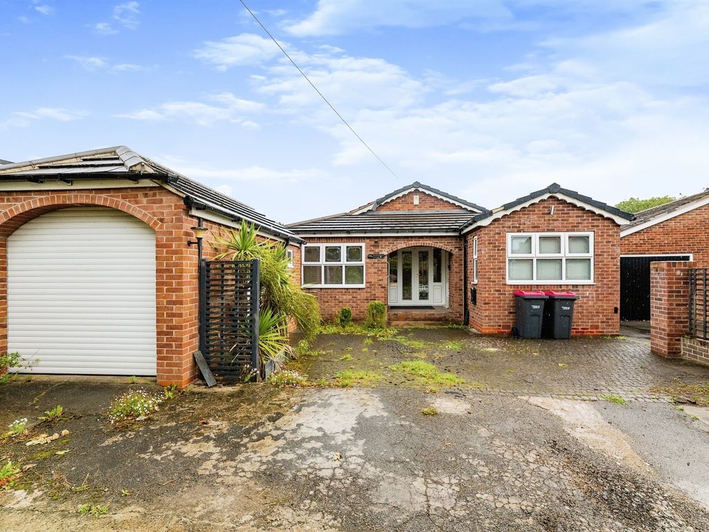 2 bed detached bungalow for sale in High Street, Kimberworth, Rotherham
