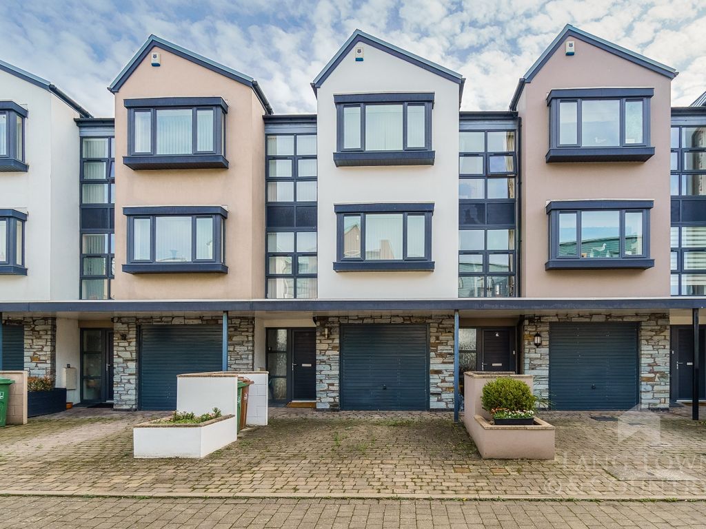 Parsonage Way, Coxside, Plymouth. PL4  