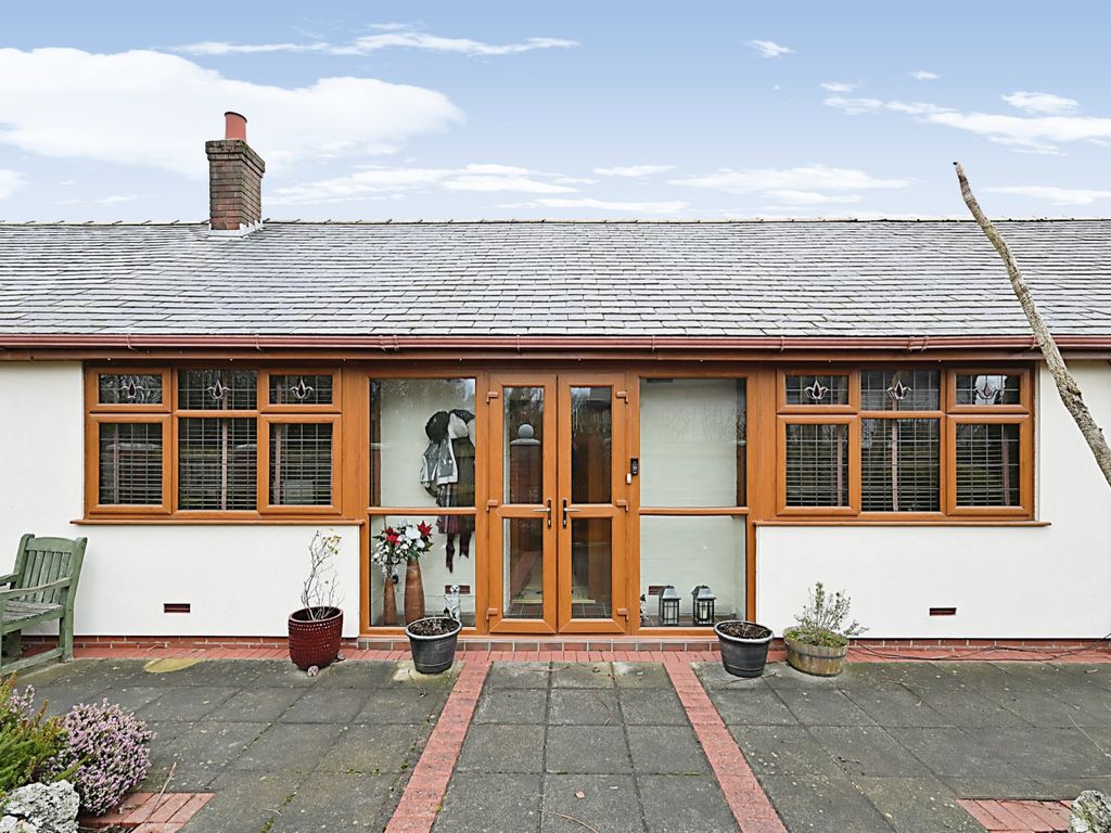 4 bed detached bungalow for sale in Todd Lane North, Lostock Hall