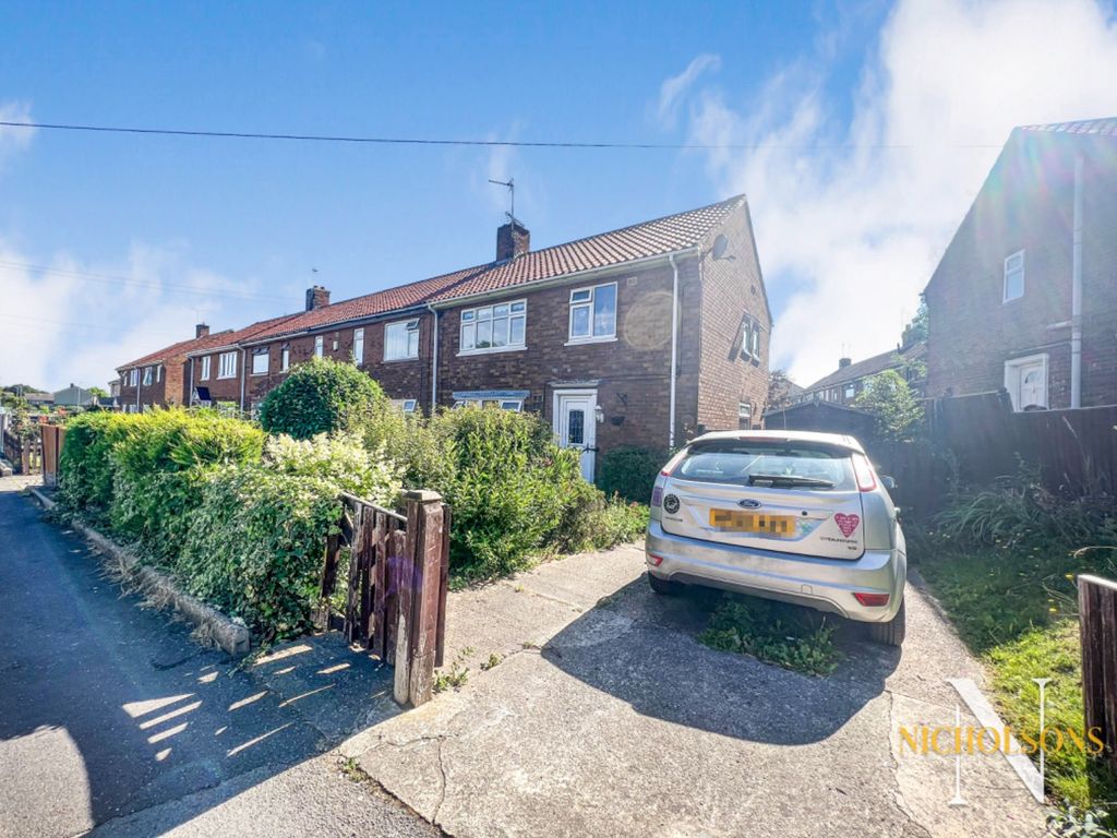 3 bed semidetached house for sale in Sycamore Road, CarltonIn