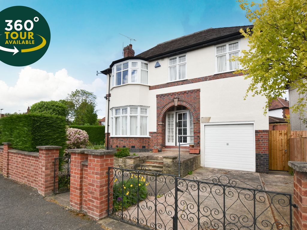 4 bed semidetached house for sale in Carisbrooke Road, Knighton