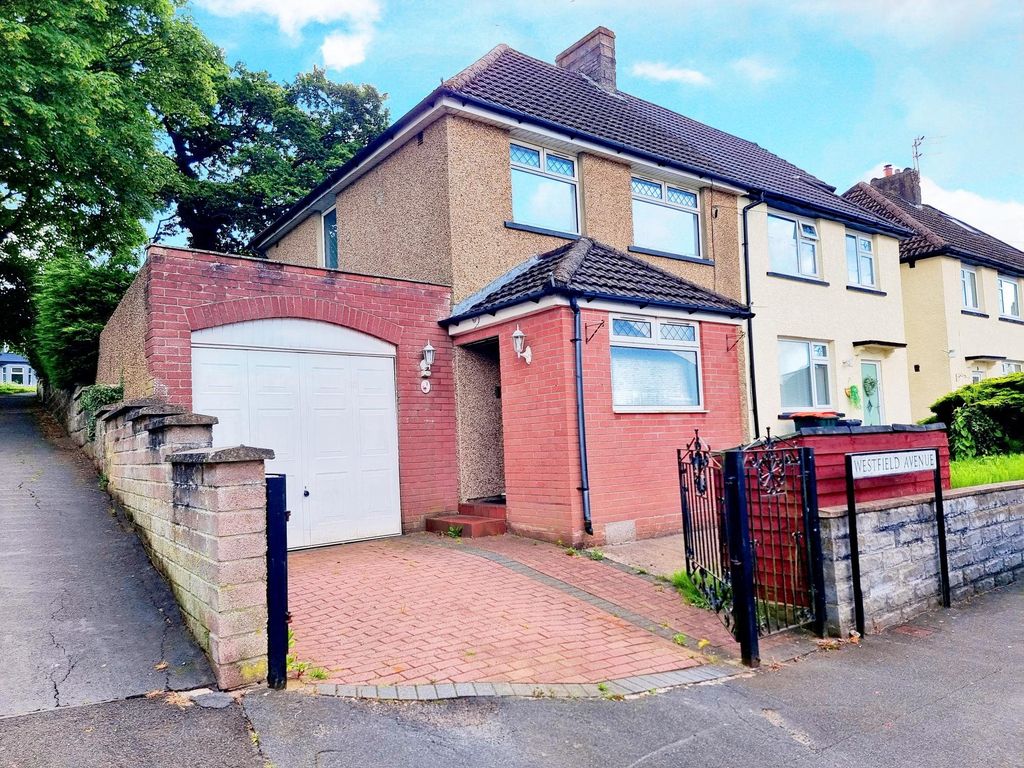 3 bed semidetached house to rent in Westfield Avenue, Malpas, Newport