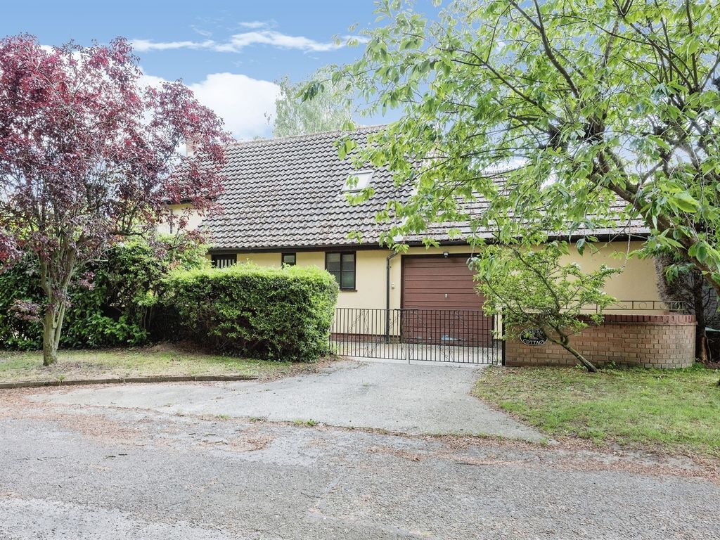 2 bed detached house for sale in Diss Road, Botesdale, Diss IP22 Zoopla