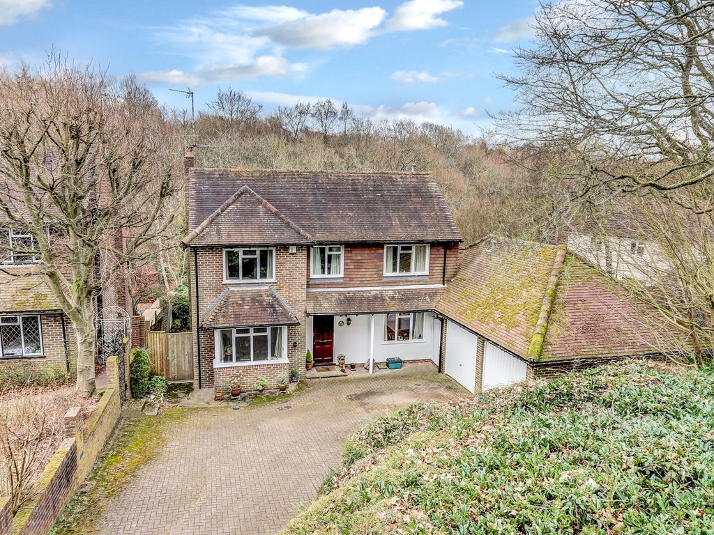 4 bed detached house for sale in Abbotswood, Speen, Princes Risborough
