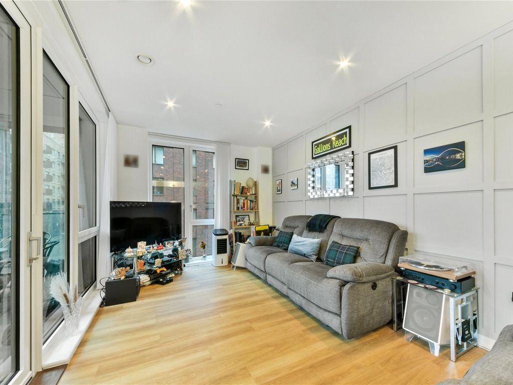 2 bed flat to rent in Hamme Building, 25 Shackleton Way, London E16, £2,500 pcm Zoopla