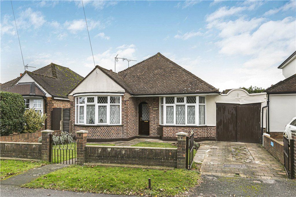 3 bed bungalow for sale in Laleham Road, StainesUponThames, Surrey TW18, £530,000 Zoopla