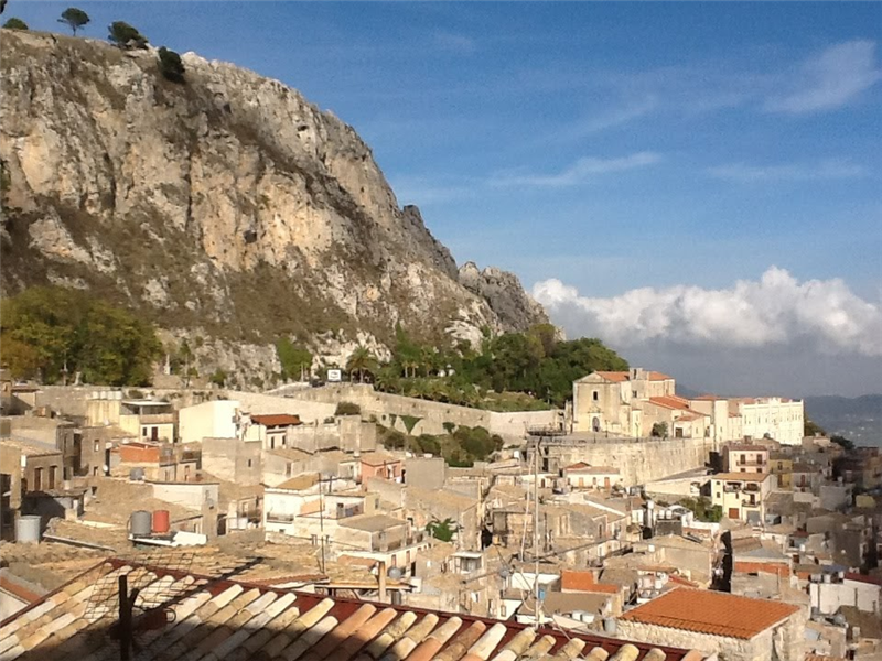 3 bed end terrace house for sale in Caltabellotta, Agrigento, Sicily