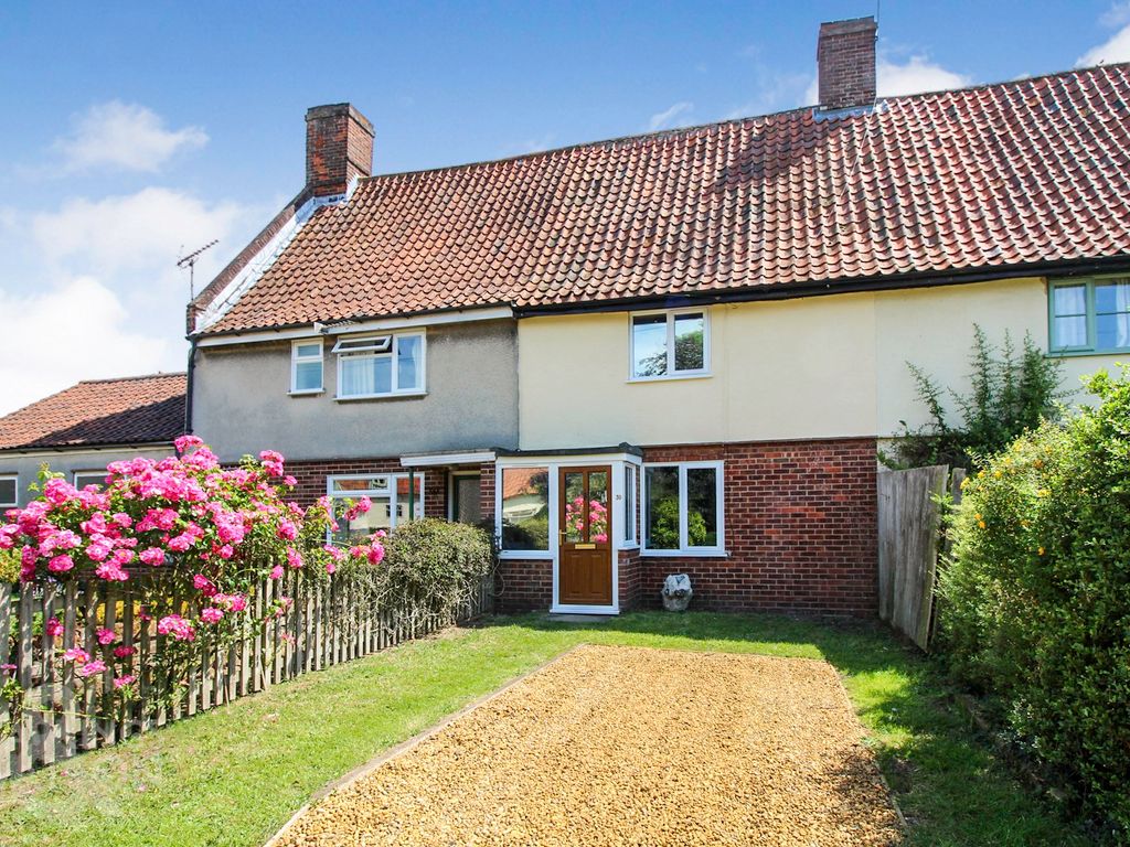 2 bed cottage for sale in The Street, Honingham, Norwich NR9, £225,000