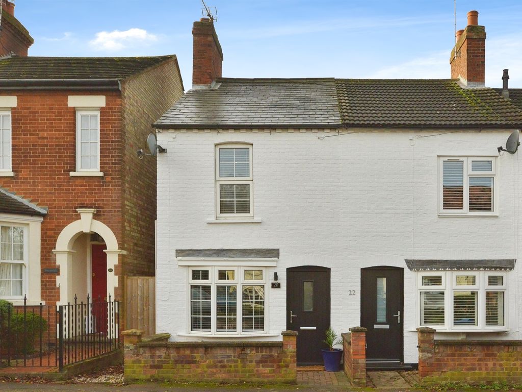 2 bed end terrace house for sale in Weathercock Lane, Woburn Sands