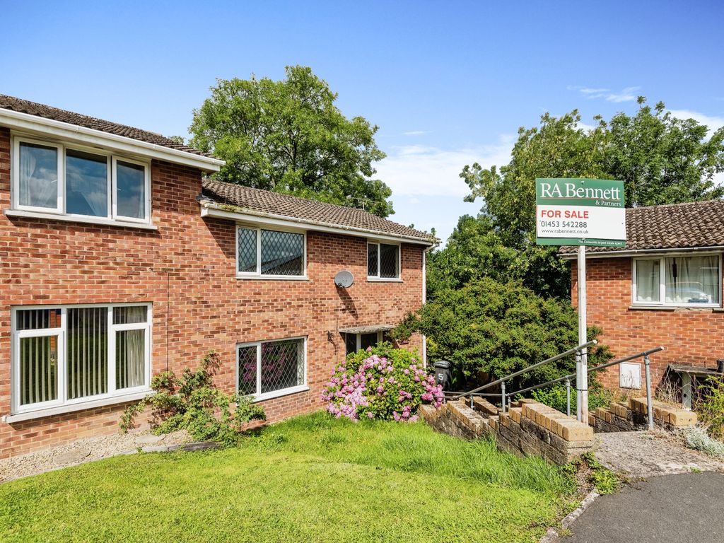 3 bed semidetached house for sale in Rowan Grove, Dursley