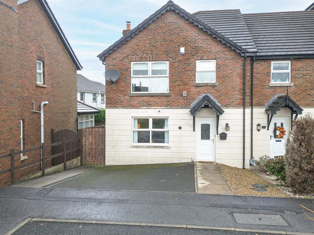 3 bed town house for sale in Gateside Park, Ballynure, Ballyclare BT39