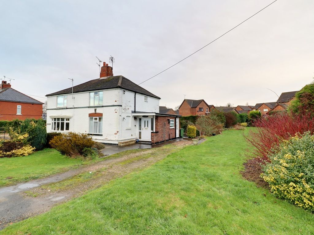 2 bed semidetached house for sale in Barton Road, Wrawby, Brigg DN20
